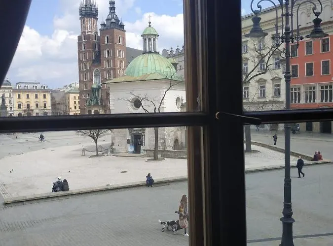 Main Square 18 King Apartament